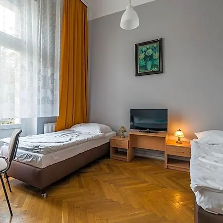 Savoy Hostel *