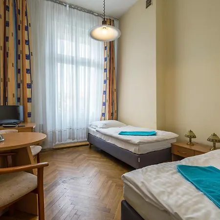 Hostel Savoy *