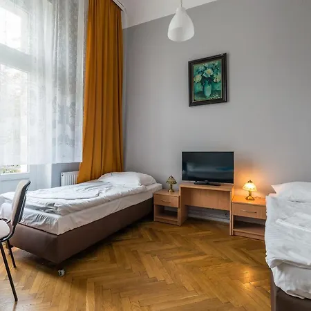 Savoy Ostello *